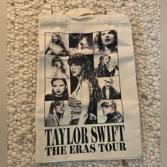 NEW TAYLOR SWIFT VIP EXCLUSIVE PACK - Picture 11 of 12